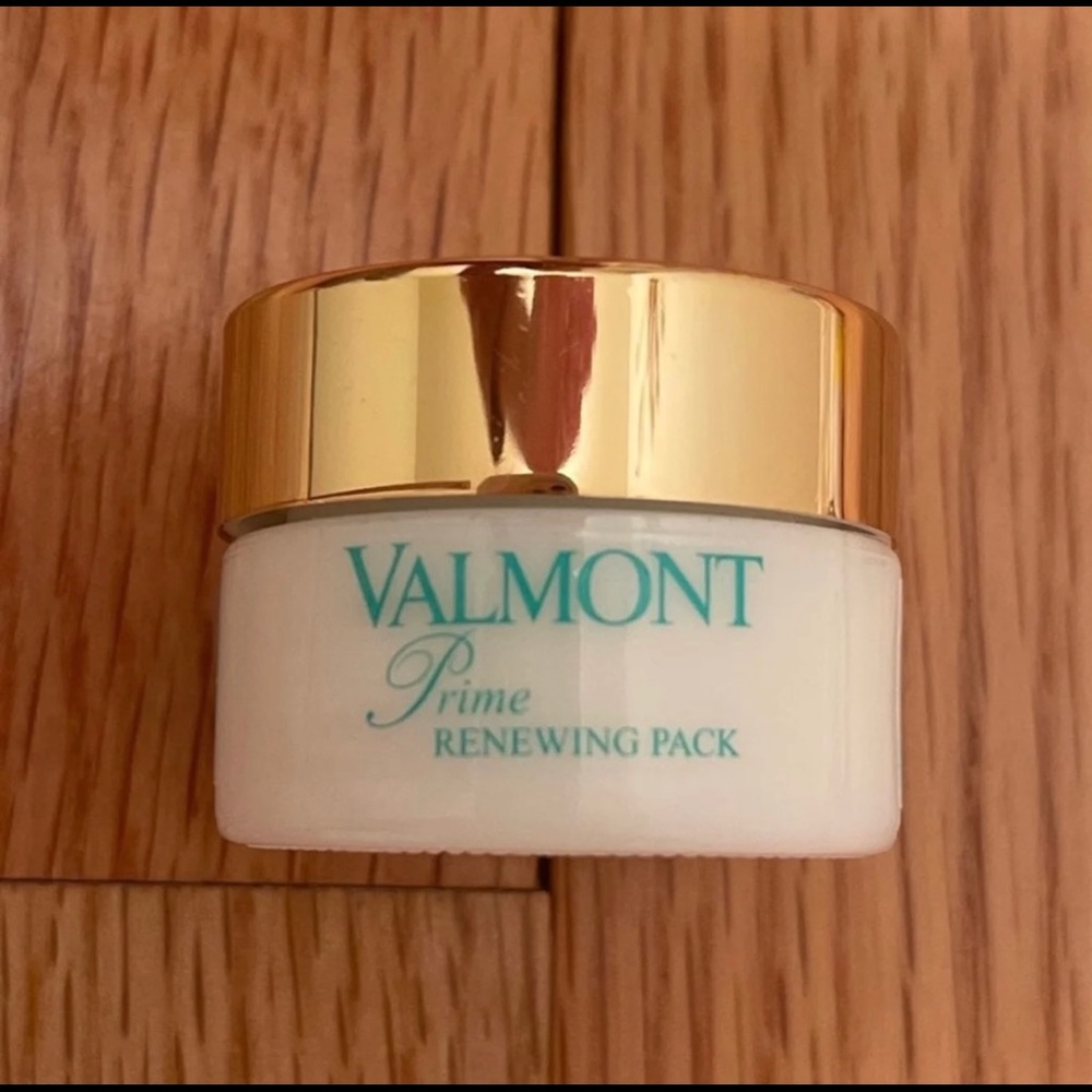Valmont Prime Renewing Pack